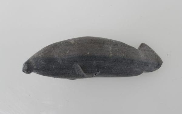 Grey seal carved by Sanikiluaq artist Johnassie Uppik.