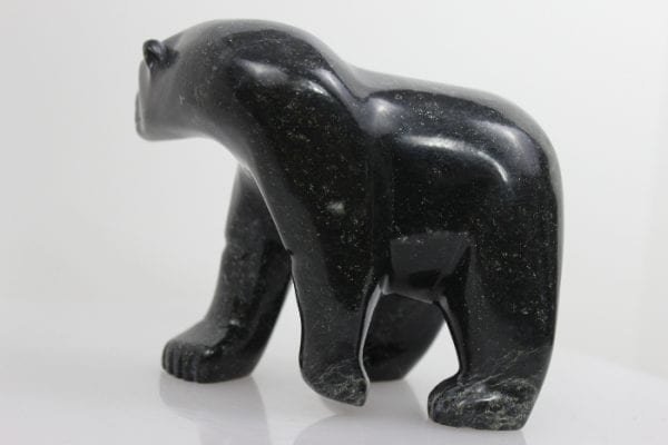 Polar Bear by Pauloosie Tunnillie from Kinngait - Cape Dorset