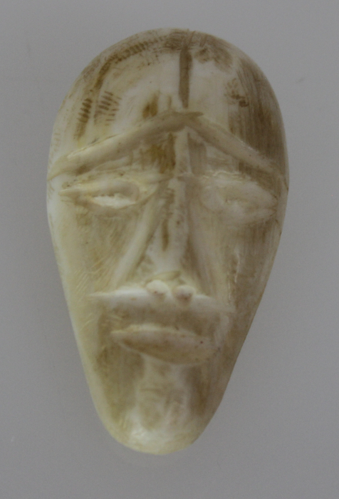 Face, Possibly by Nicholas Kringayark from repulse Bay / Naujaat