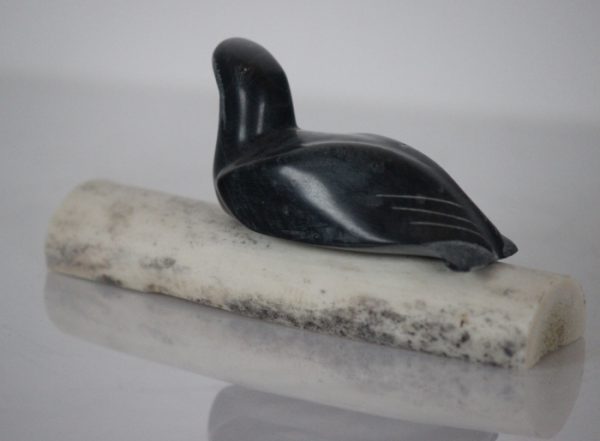 Bird by Maurice Arnatsiaq from Igloolik