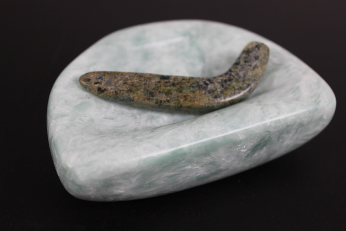 Kudliq by Tapaungai Qatsiya from Cape Dorset-Kinngait
