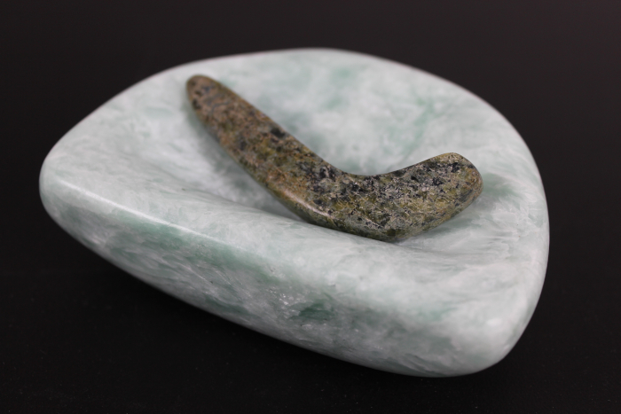 Kudliq by Tapaungai Qatsiya from Cape Dorset-Kinngait