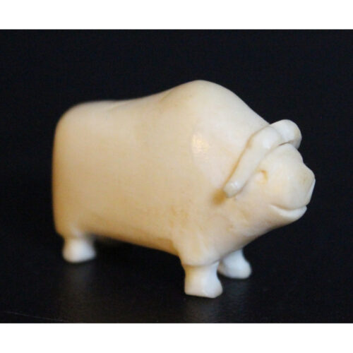 Miniture Muskox by Mark Tungilik from Repulse Bay - Naujaat